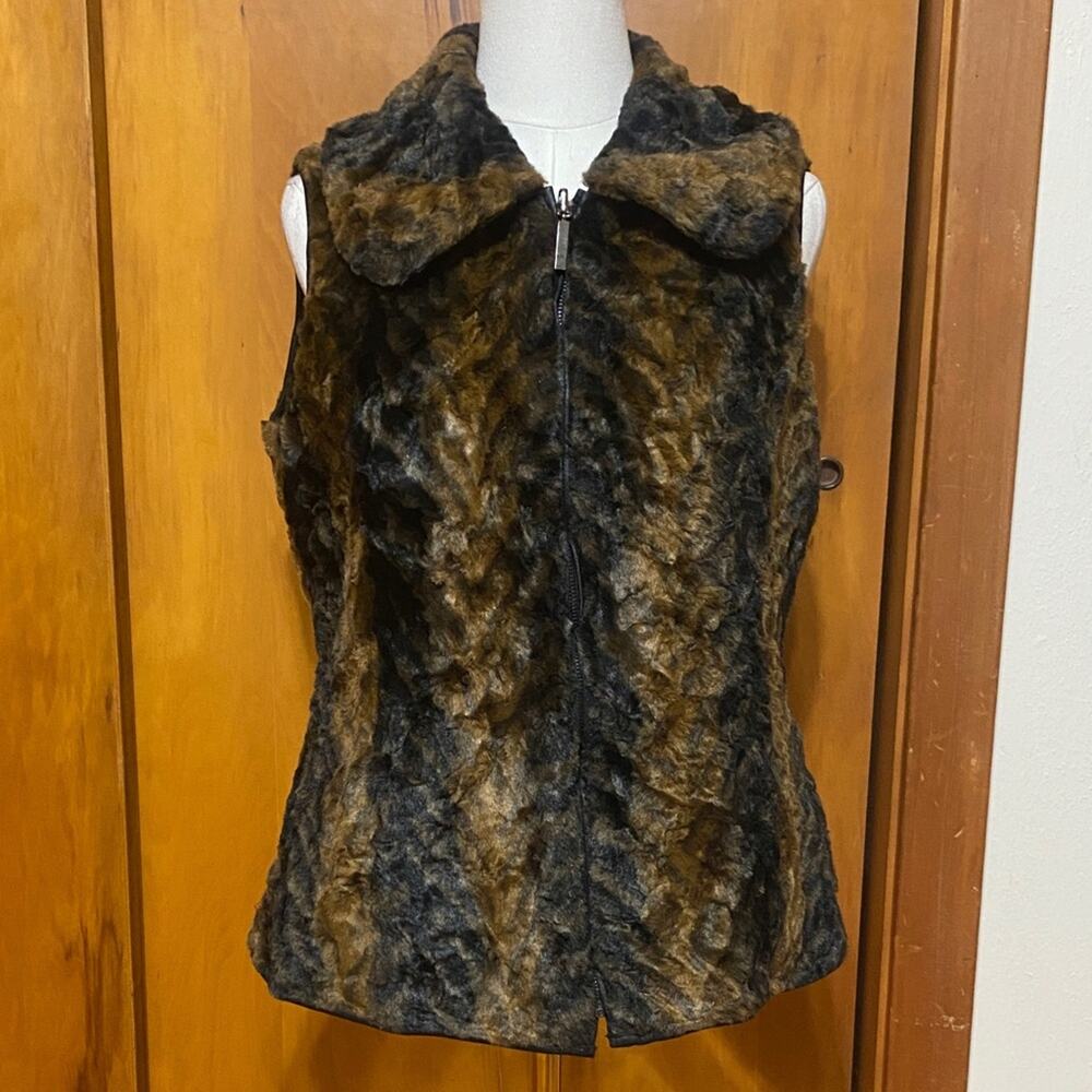 Parkhurst Outdoor Edition Brown Black Furry & Quilted Reversible Vest Pockets